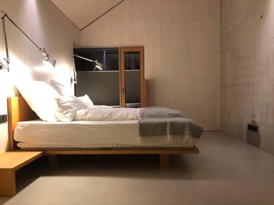 Urban Alpine Penthouse With Lake View Maurach  Esterno foto
