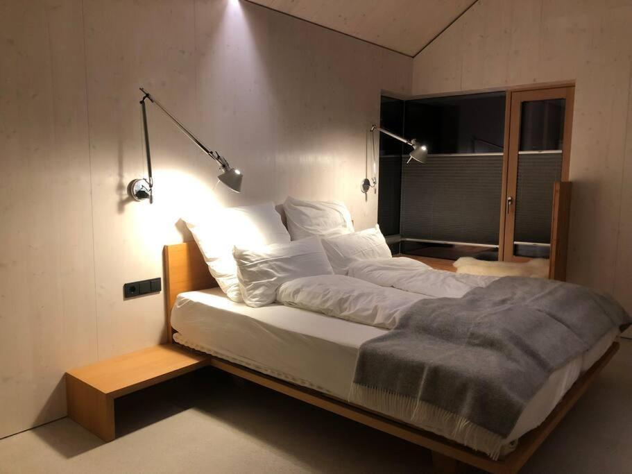 Urban Alpine Penthouse With Lake View Maurach  Esterno foto
