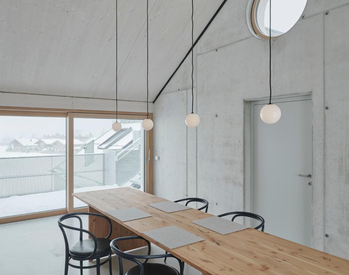 Urban Alpine Penthouse With Lake View Maurach  Esterno foto