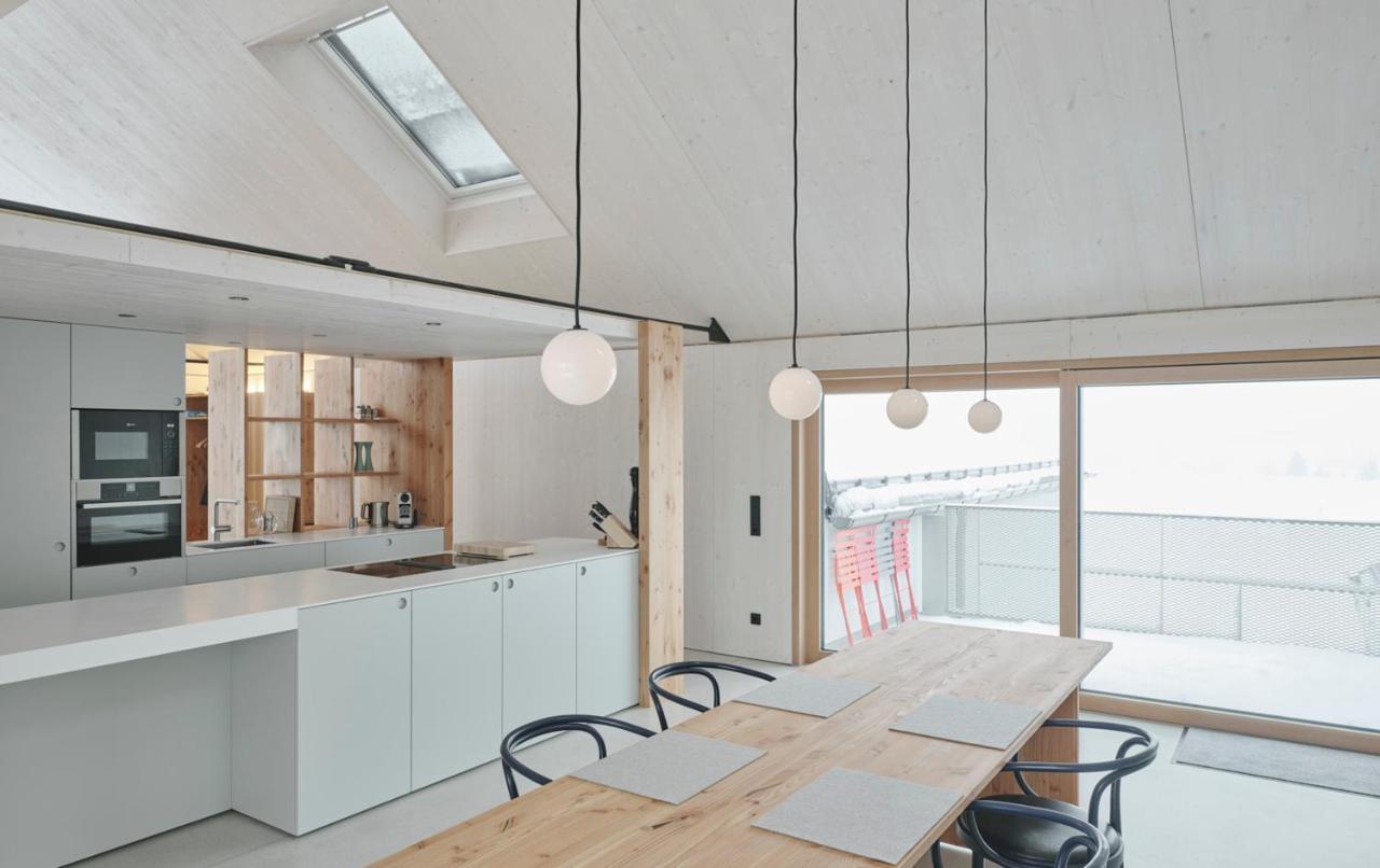 Urban Alpine Penthouse With Lake View Maurach  Esterno foto
