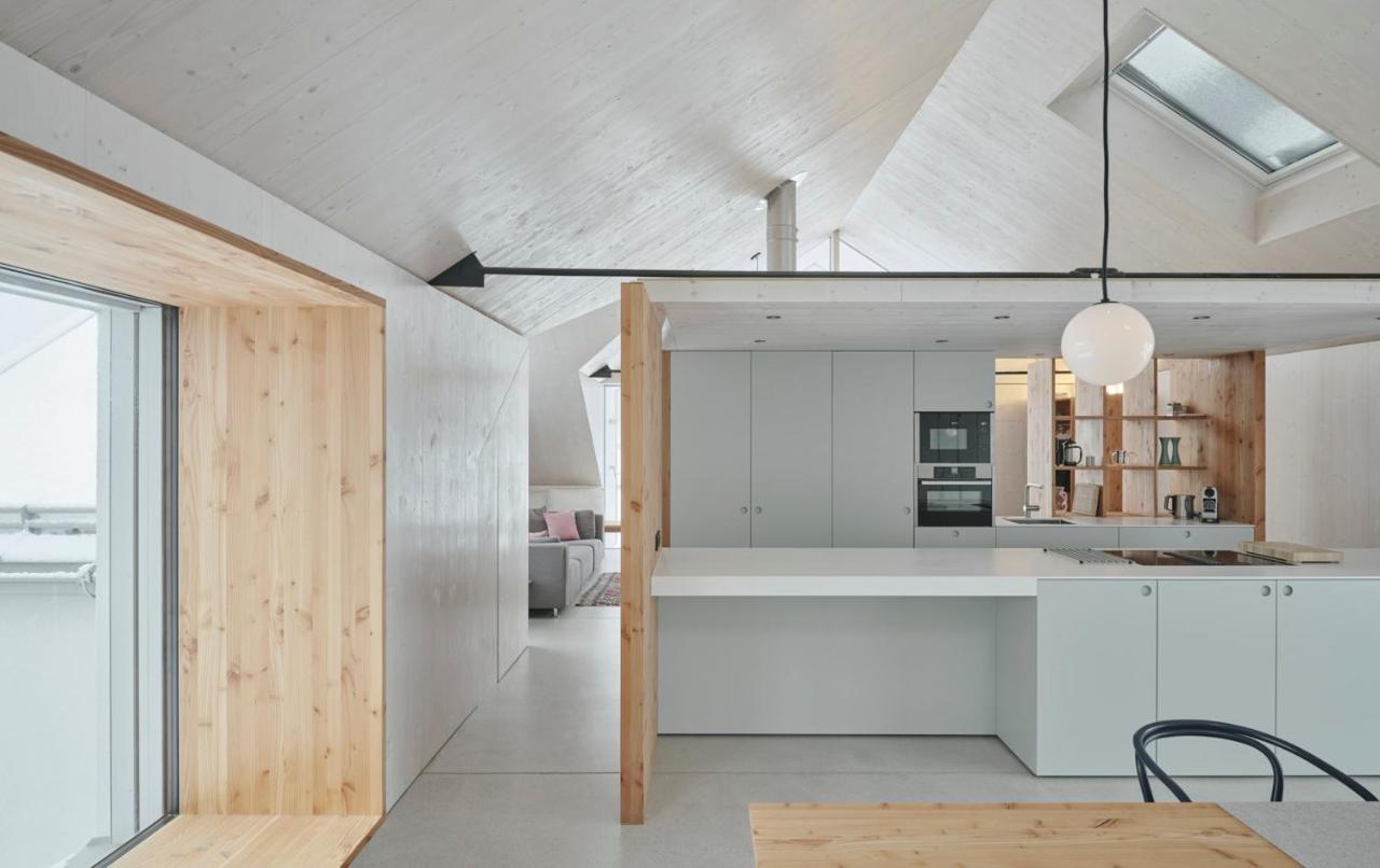 Urban Alpine Penthouse With Lake View Maurach  Esterno foto