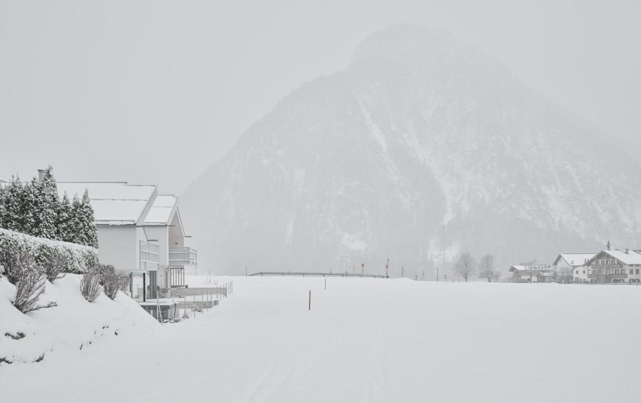 Urban Alpine Penthouse With Lake View Maurach  Esterno foto