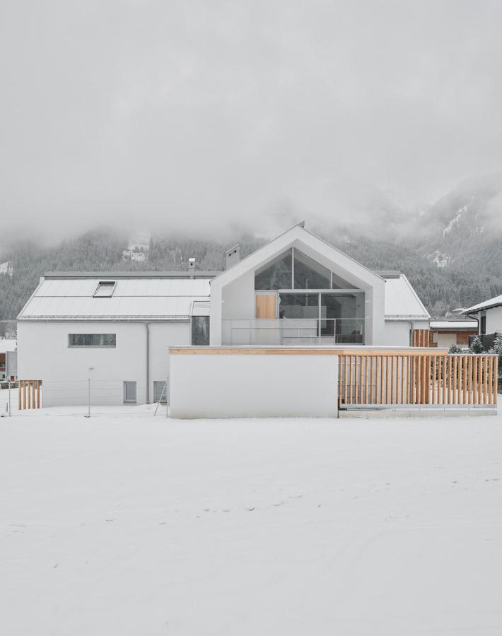 Urban Alpine Penthouse With Lake View Maurach  Esterno foto